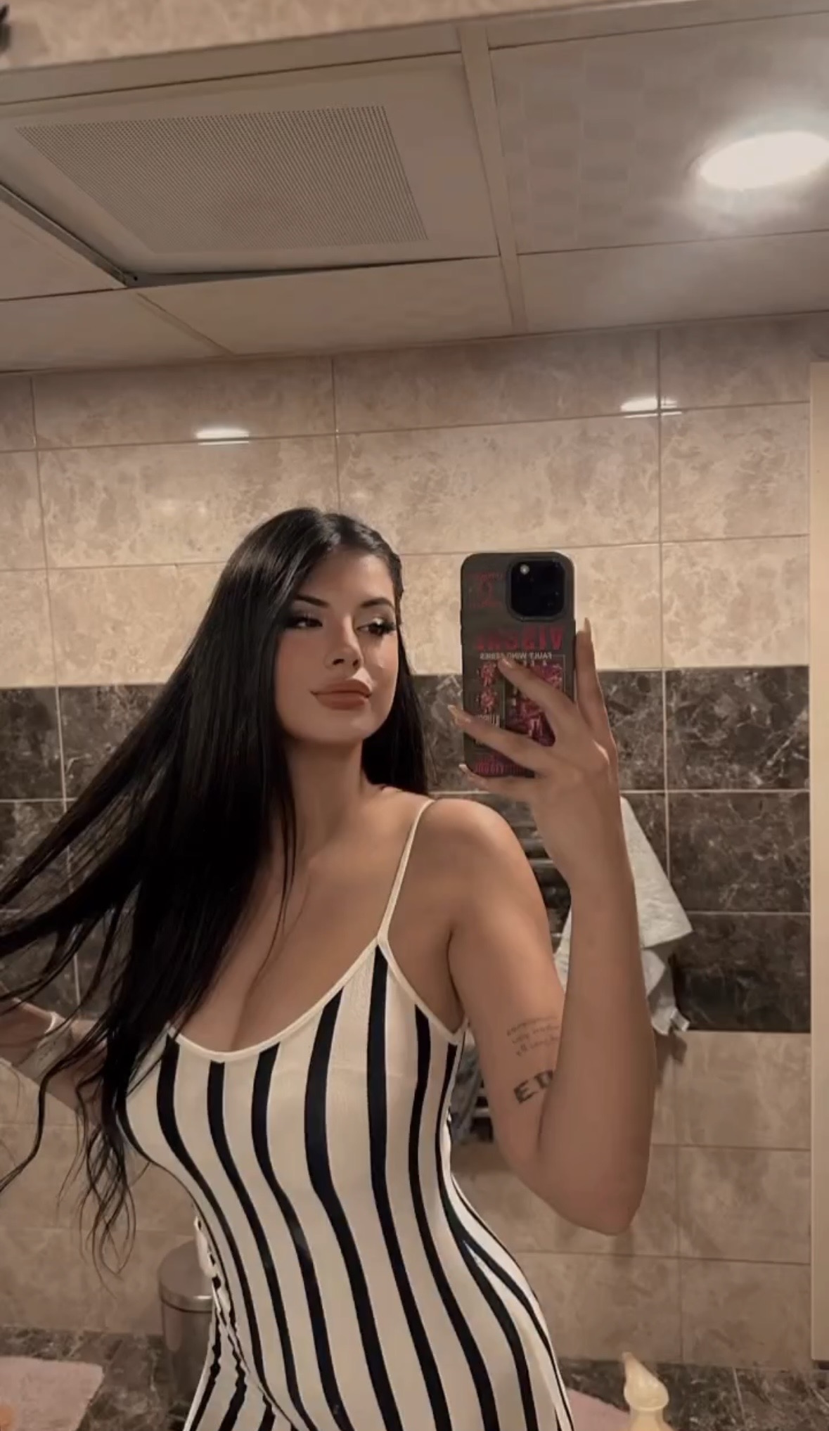 Taşkesen Üniversiteli Escort Rabia