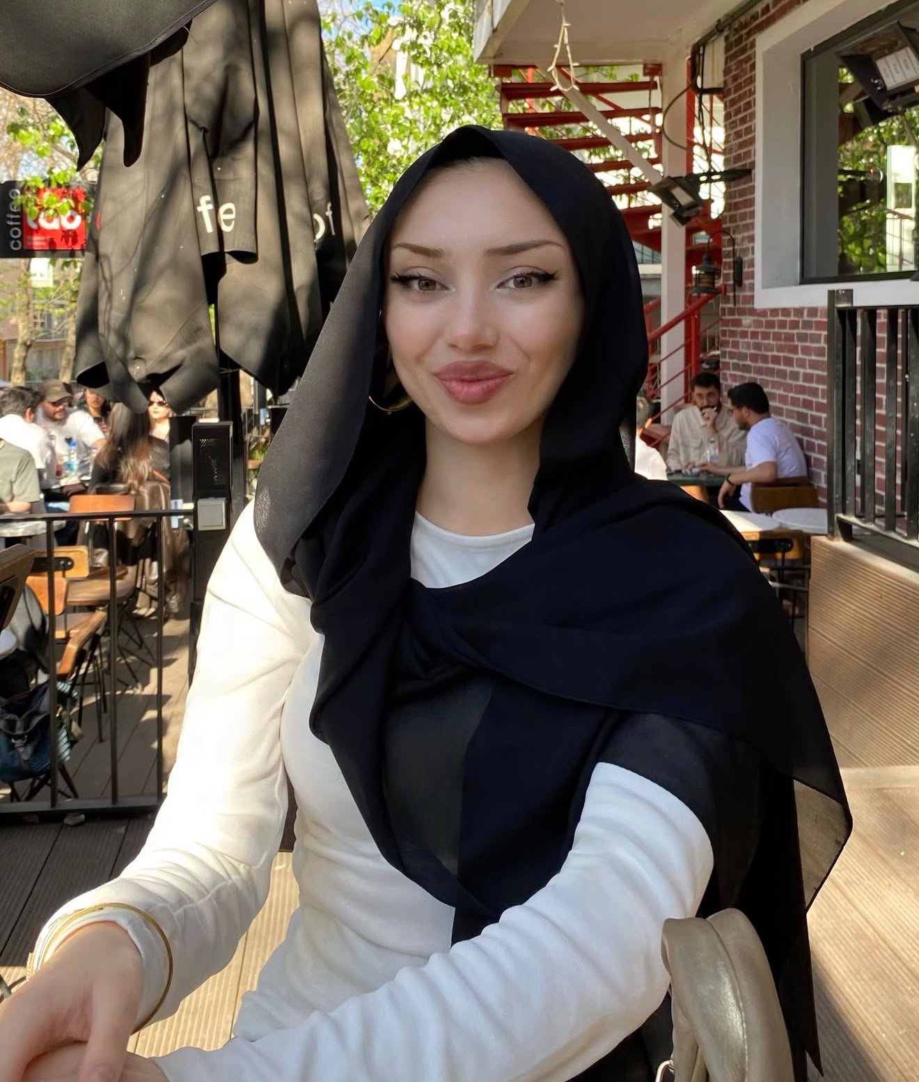 Alkuşak Başarılı Partner Escort Bayan Esin